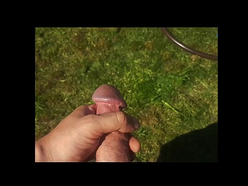 ❤️ A boazona se fode e se ejacula com um esguicho em um jardim de verão ️❌ Porno vídeo em porno pt-br.dreamypassionjourney.ru ❌