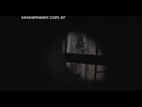 ❤️ Lourinho é secretamente filmado por um voyeur de bairro escondido atrás de tijolos ocos ️❌ Porno vídeo em porno pt-br.dreamypassionjourney.ru ❌